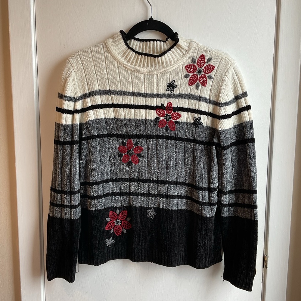Alfred Dunner Black and Gray Crew Neck Sweater with Nordic Patterns